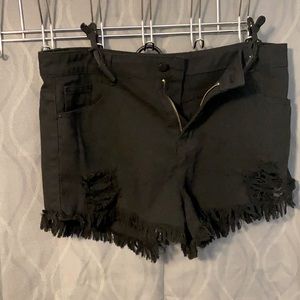 SHEIN | DISTRESSED BLACK SHORTS | SIZE XL / 12